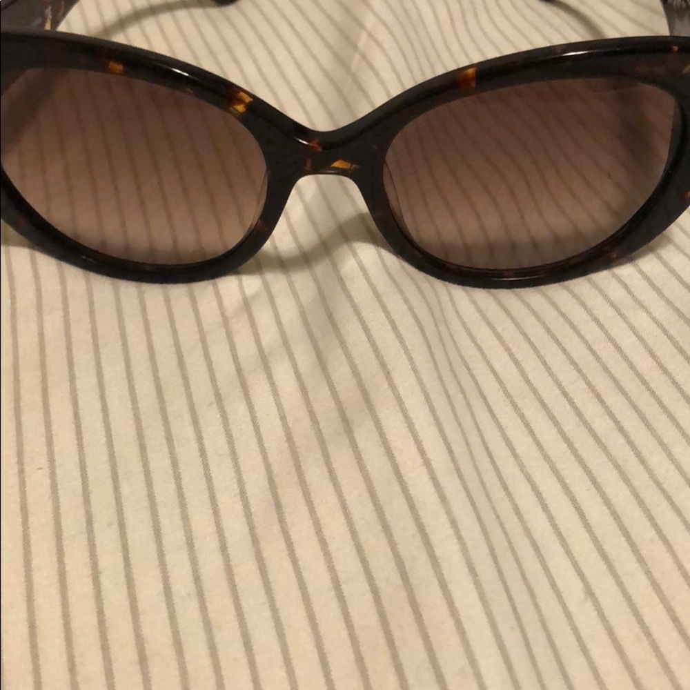 ‼️❗️ KATE SPADE SUNGLASSES‼️❗️ - Picture 5 of 5